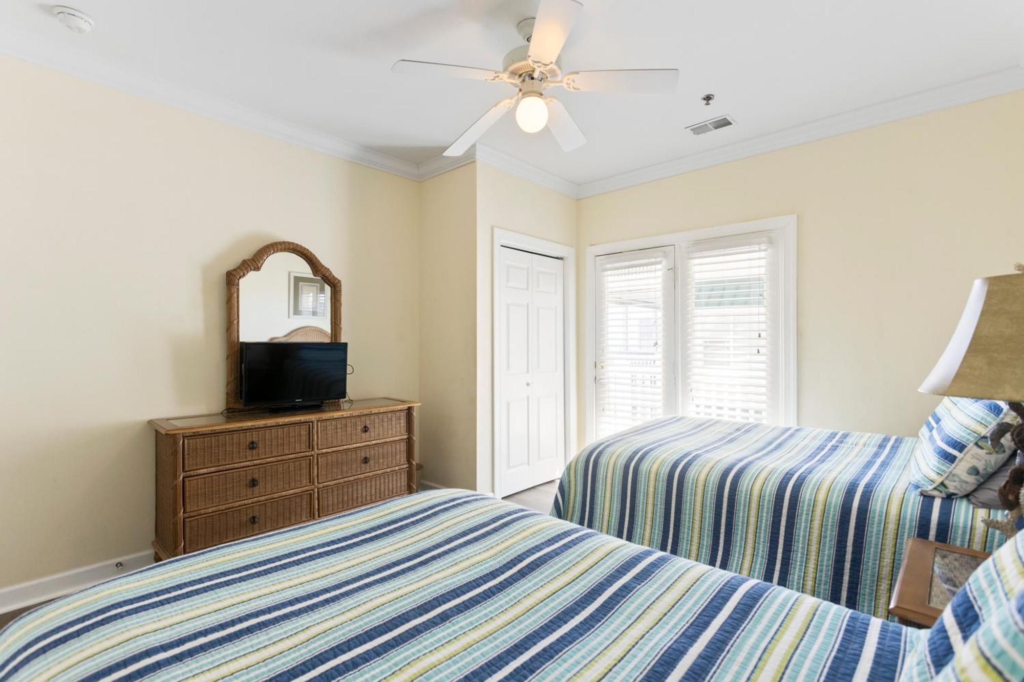 Oceanview 4Br/4Ba Condo, Steps To Beach/Pool Ocean Isle Beach Extérieur photo